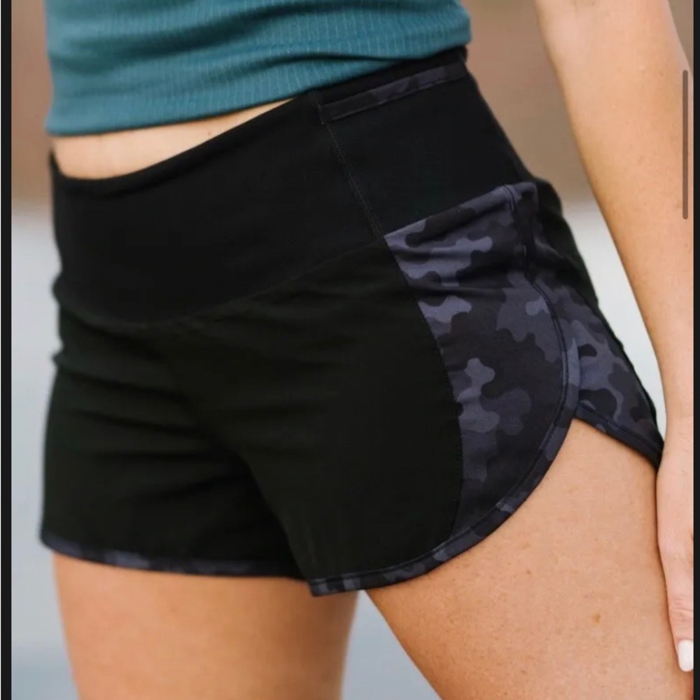Zyia Camo 5 Star Short